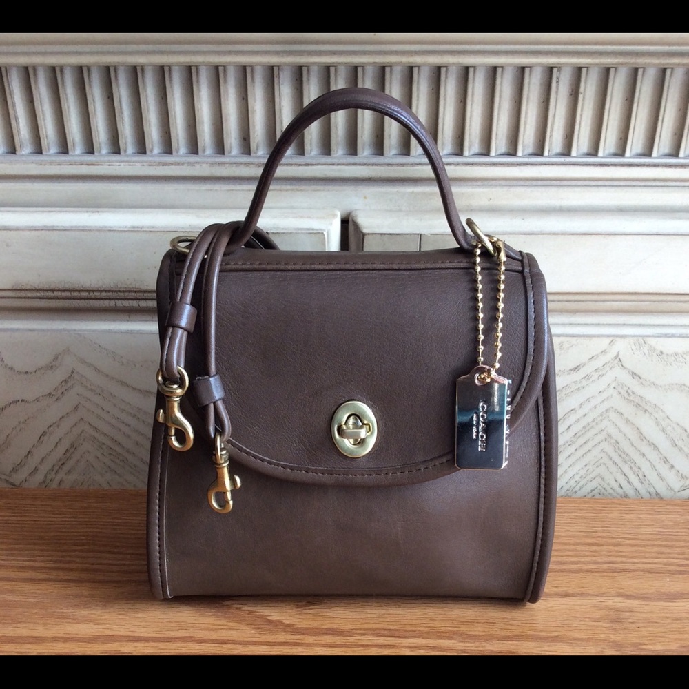 Vintage Coach Regina-Taupe/Putty leather